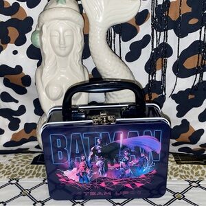 BATMAN MARVEL CRAYON LOCKED BOX WITH HANDLE